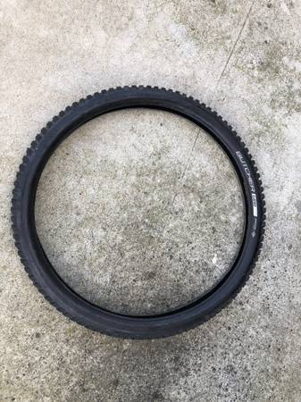 Specialized Butcher Grid Trail tire. 29" x 2.3" 1