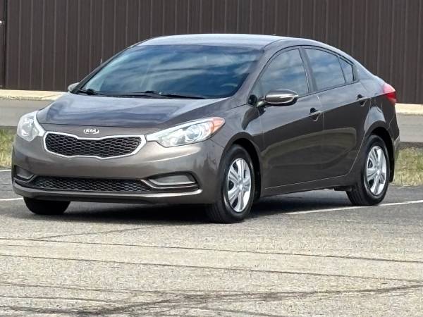 2015 Kia Forte LX with 158,000 miles Rust Free $4,650 - $4,650 (Chesterfield Indiana)63622014620163121