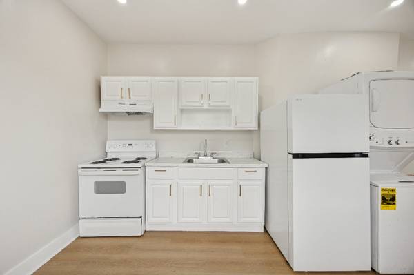 $1200.00 / 1br - 130 Hansberry St  #A1163666782479233123