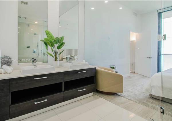$6,990 / 3br - 1470ft2 - Luxurious 3-Bed Penthouse in Brickell Heights West, Miami (Brickell)64049454016003124