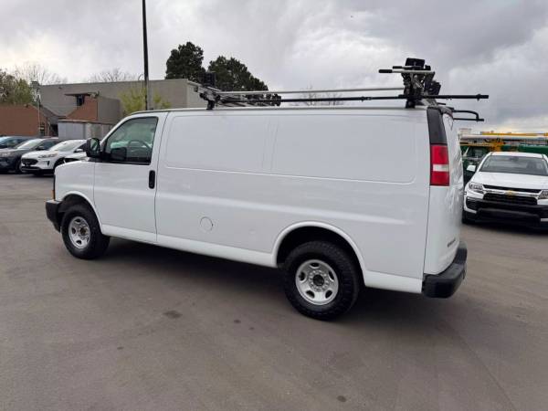 2017 Chevrolet Express 3500 Cargo Chevy Regular Van 3D Van - $12,900 (King Auto)63612280944003123