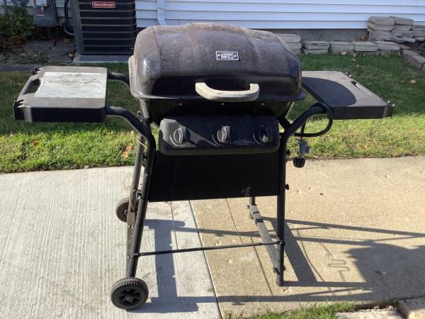 Gas grill 1