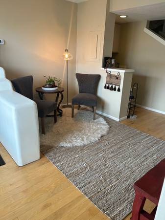 $750 / 187ft2 - Large bright office-perferct for a share! (Santa Fe)63659832810113124