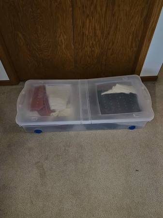 Rubbermaid Underbed box 1