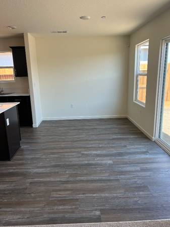$2500.00 / 4br - 1609ft2 - Brand new house with solar63809865220993122
