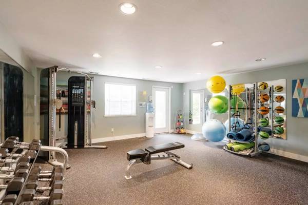 $2,102 / 1br - 745ft2 - Need a bigger place to call home? Check us out! 745 SqFt, 1 Bed (Renton - Riverview Park)63910062455171124