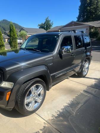 2011 Jeep Jet Sport 4X4 - $6.900 (Springfield)63470221410305121