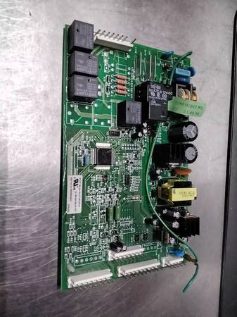 GE REFRIGERATOR CONTROL BOARD 1