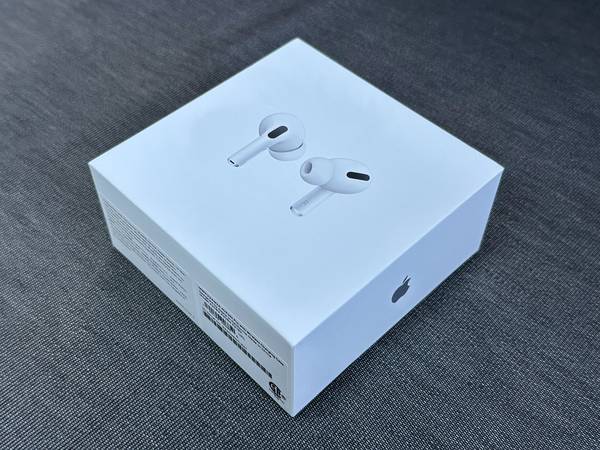 Apple AirPods Pro with MagSafe Charging Case (Only left earbud works) - $40 (Allentown PA)62904075302787122
