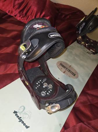 BURTON 看板 Burton snowboard and Burton bindings - sporting goods - by