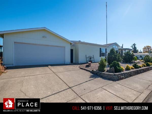 $174,900 / 3br - 1512ft2 - Stunningly Renovated Home! Move-in-ready property! (Lebanon OR)64170156782593122