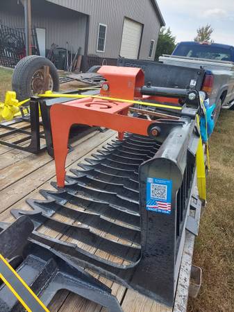 76"skeleton grapple bucket KC Containers 1