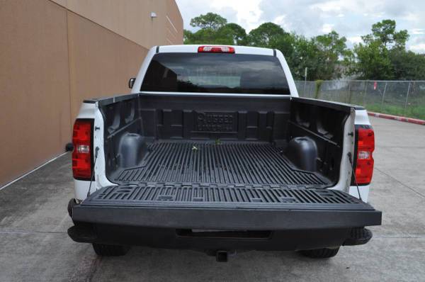 2019 Chevrolet Silverado - Photo 8