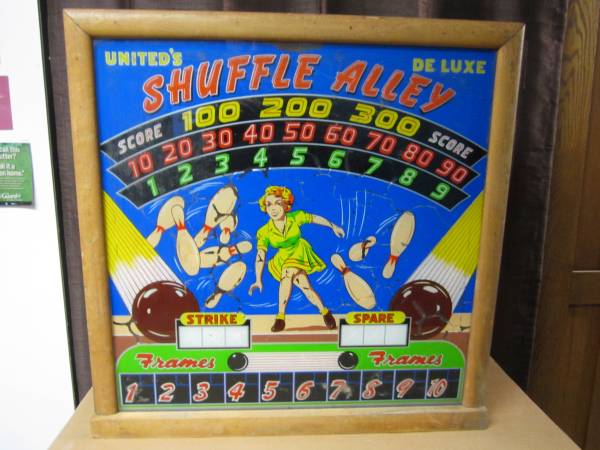 SHUFFLE ALLEY DE LUXE by United Amusements - $195 (Brookfield)