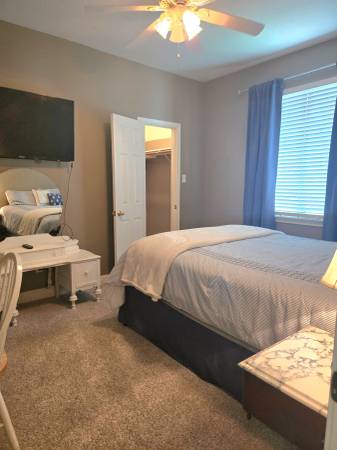$700 / 1br - All Bills Paid/Furnished Room in 3208 sq ft home/Shared bath (Plum Creek , Kyle)63979117821186120