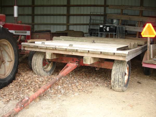 8 x 20 hay wagon on 10 ton running gear 1