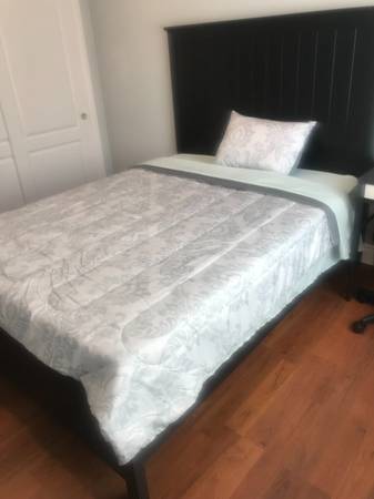 $1,050 / 1br - 120ft2 - Habitación privada amueblada de lujo en una casa completamente nueva (FEMENINA, 1 persona) (alameda)64000757783555124