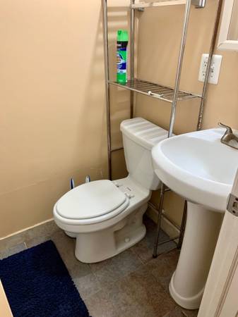 $875 / 1br - 2500ft2 - All utilities included ! A room in furnished townhouse next to IIT/ICO (Chicago / IIT , ICO)63960010909315124