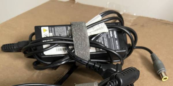 Genuine Lenovo Laptop Computer PC Adapter AC Charger 20V 90W 1
