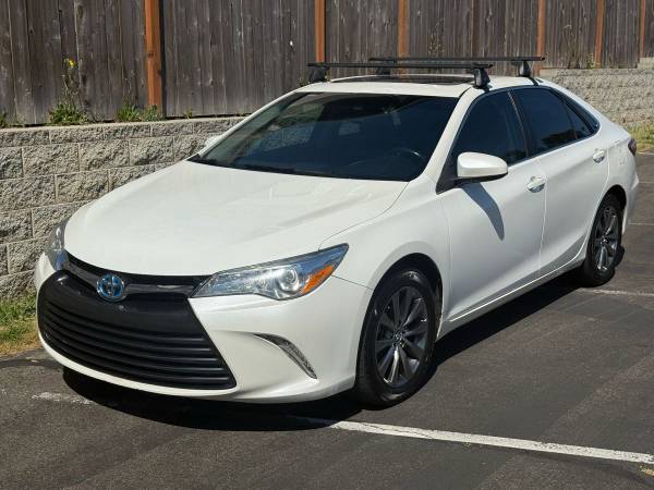 2015 Toyota Camry Hybrid XLE - 135K Millas - $10,000 (Edmonds)63613954204803120