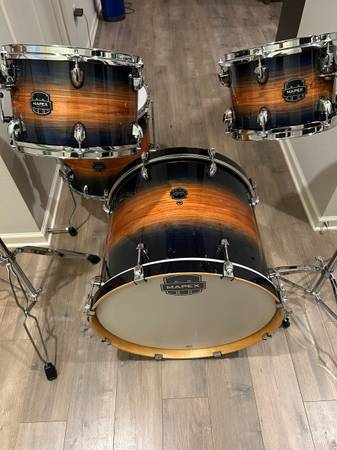 Mapex Armory Studioease 4-Piece Drum Shell Kit– Caribbean Burst – Maple/Birc 1