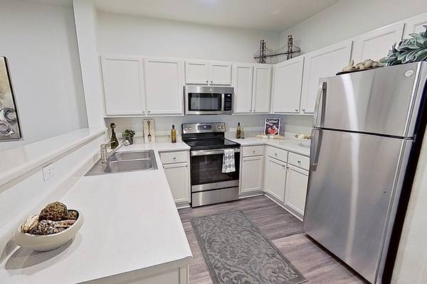 $2,130 / 2br - 1090ft2 - 2BD 2BA, Lavadora y Secadora, Barra de Desayuno (22100 Horizon Drive, West Linn, OR)63831398047747122