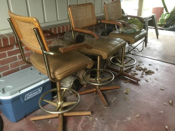 Bar stools turning one’s.. all in  good shape 1