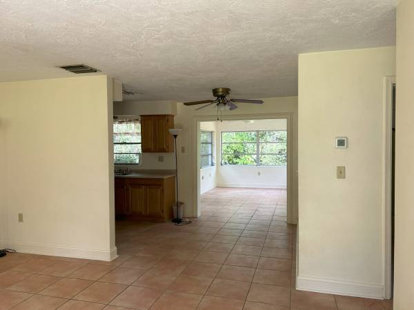 $225,000 / 3br - 1356ft2 - 3/2/1 with owner financing (Beverly Hills)63901443279875121