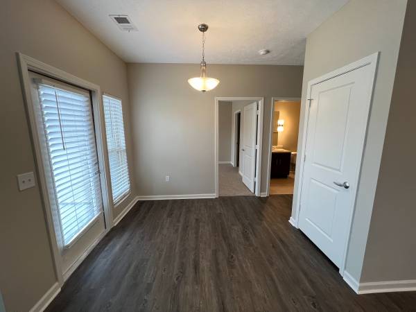 $1,260 / 1br - 805ft2 - ¡Comunidad amigable con mascotas con parque para perros!63681732820227123
