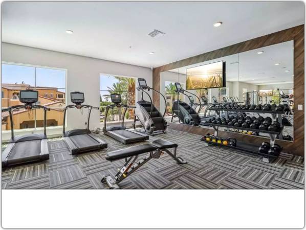 $2,823 / 1br - 858ft2 - Cozy 1 BD / 1 BA complete with a private washer and dryer! (Camarillo)63800711924099120