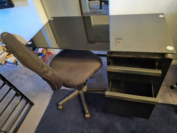 Desk 1