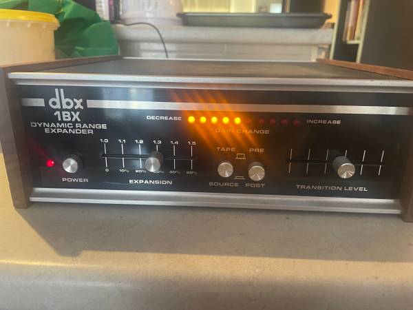 DBX DYNAMIC RANGE EXPANDER 1