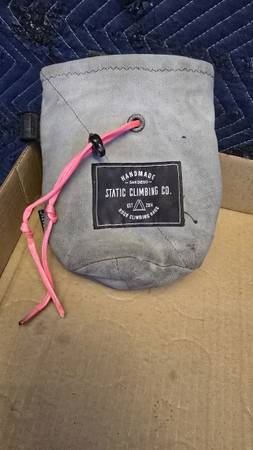 Rock Climbing Chalk Bag 1