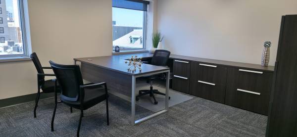 $849 Large, Private Office with Natural Light (Downtown)63863567801345120