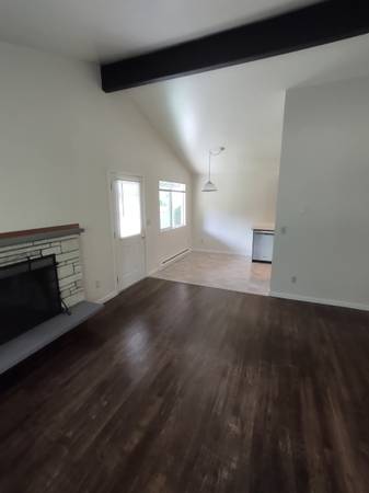 $2,825 / 3br - 940ft2 - Casa , Kirkland, 3 dormitorios, 1 baño (Kirkland)63814761464193123
