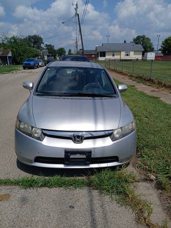 Honda civic hybrid - $5 (Cincinnati)63470600951939122