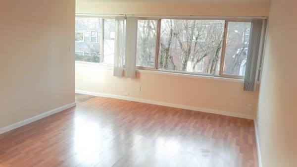 $1,650 / 1br - 560ft2 - ONE MONTH FREE! - 1 Bed, 1 Bath at Mercer Vista Apts (Seattle)63910064119299120
