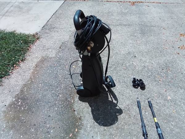 Gentron Power Pressure Washer 1