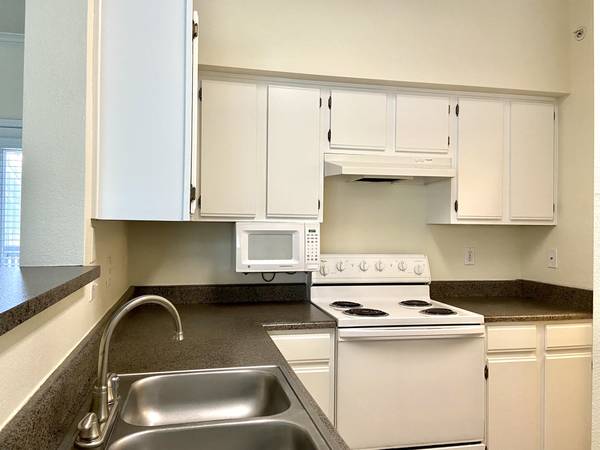 $1,645 / 2br - 1075ft2 - Two Bed Two Bath in a Beautiful Community! (Boise)63794920381185123