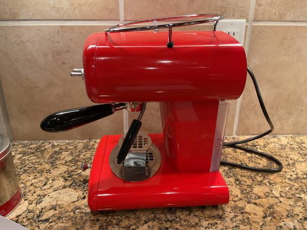 Illy X1 1935 anniversary edition like new - $160 (Ferndale)63435845347843124