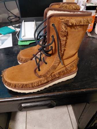 UGGS Boots White Mountaineering size 9 1