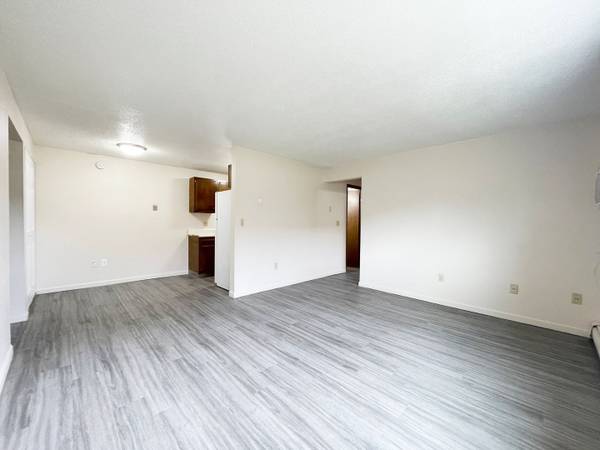 $765 / 2 dormitorios - 650 pies² - Ubicado en Minot, 2 habitaciones/1 baño, excelente ubicación (505 Park Street, Minot, ND)63180336984577121