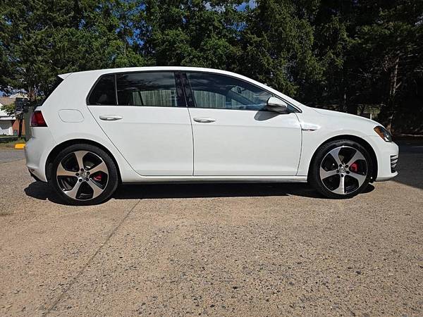 ~6SPEED MANUAL~2017 VW GTI 4DRS HATCH~2.0 TURBO~WHEELS~NON-SMOKER~ - $10,99563435050061569121