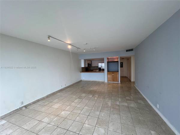 $3,550 / 2br - 1223ft2 - 2 Bed Condo with Bay & City Views in Brickell Key One, Miami (Miami)64051002060162121