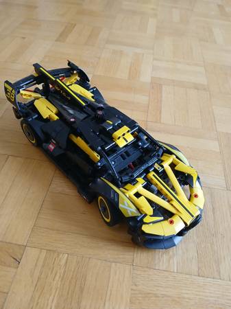 LEGO Technic Bugatti Bolide (42151) racing car model 1