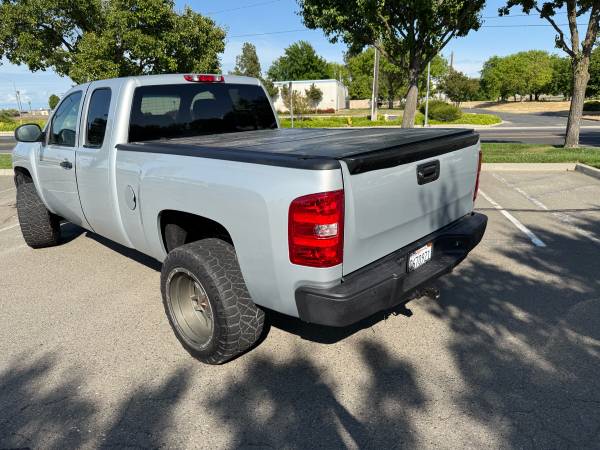 Chevy silverado 2010 - $13,800 (Sacramento)63619287100291124