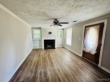 $900 / 2br - 1363ft2 - Casa actualizada de 2 habitaciones y 1 baño en Wetumpka – ¡Pisos nuevos! (Wetumpka, AL)63668208781185120