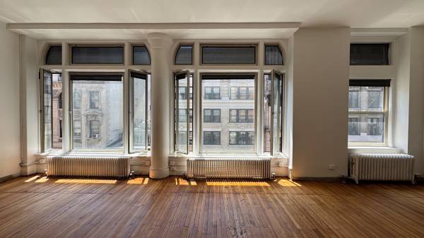 Sunny Full Floor Loft Office in Flatiron!! 1