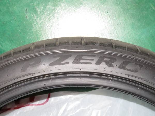 Tesla Model 3 Performance - Pirelli P Zero 235/35 R20 tires 1