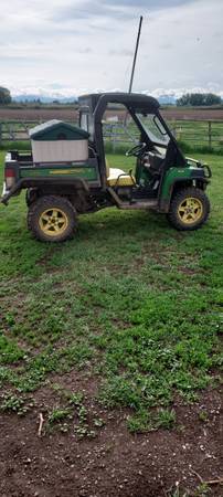 2011 825i Gator 1